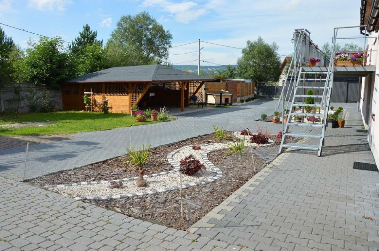 Апартаменти Agroturystka Na Polanie Швєнта-Катажина Екстер'єр фото